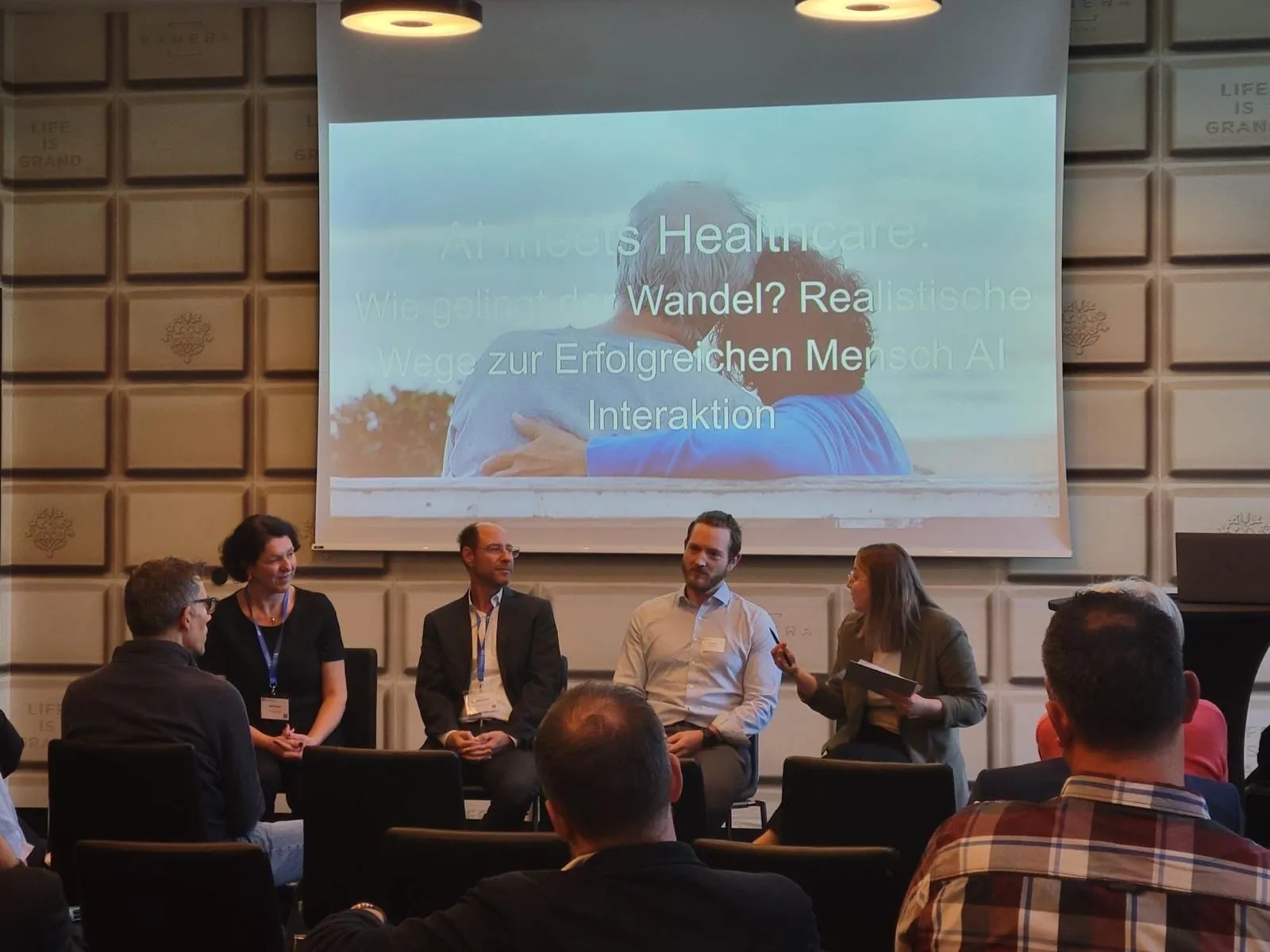 Lizzy Herzer, basebox; Dr. Ulrich Sutter, ITK; Jonas Stulz, Cistec AG, Dr. Michelle Heber, B. Braun group